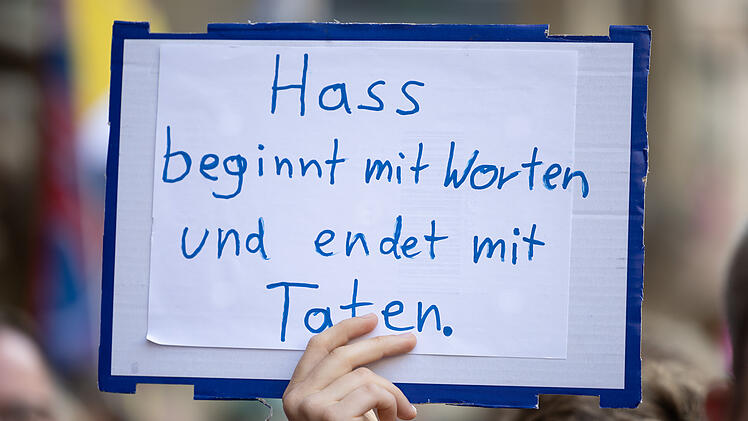 Demonstration gegen Gewalt an queeren Menschen