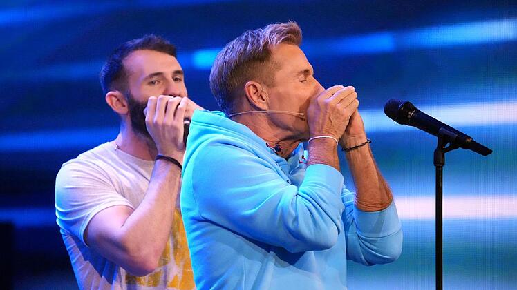 Mit Dan Murphy spielte Dieter Bohlen ein kurzes Mundharmonika-Duett.