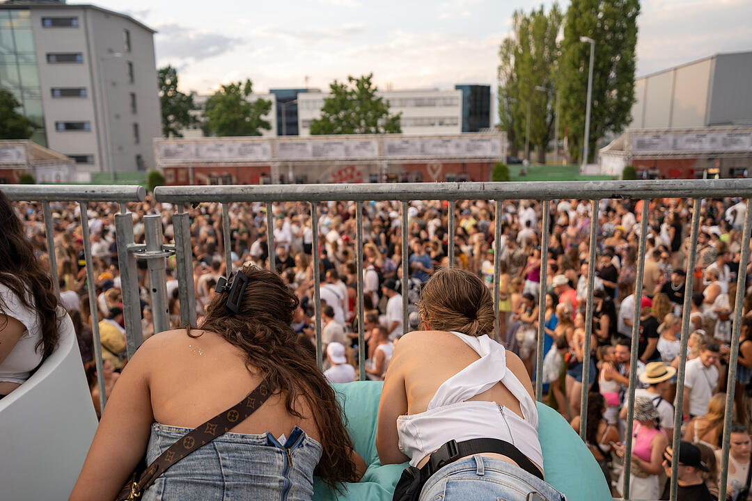 Mit vielen internationalen und nationalen Live-Acts!