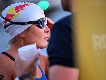 Extremschwimmerin Nathalie Pohl startet in Frankfurt am Main