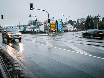 Der Vorschlag der Freien Wähler, statt der B 173 die B 303 als Autobahnanbindung auszubauen, sorgte auch in der Kreisausschusssitzung für eine heftige Diskussion.  Foto: Hendrik Steffens