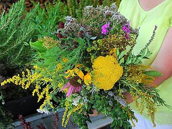 Kr&auml;uter- und W&uuml;rzb&uuml;schel werden traditionell an Maria Himmelfahrt geweiht. Foto: Archiv
