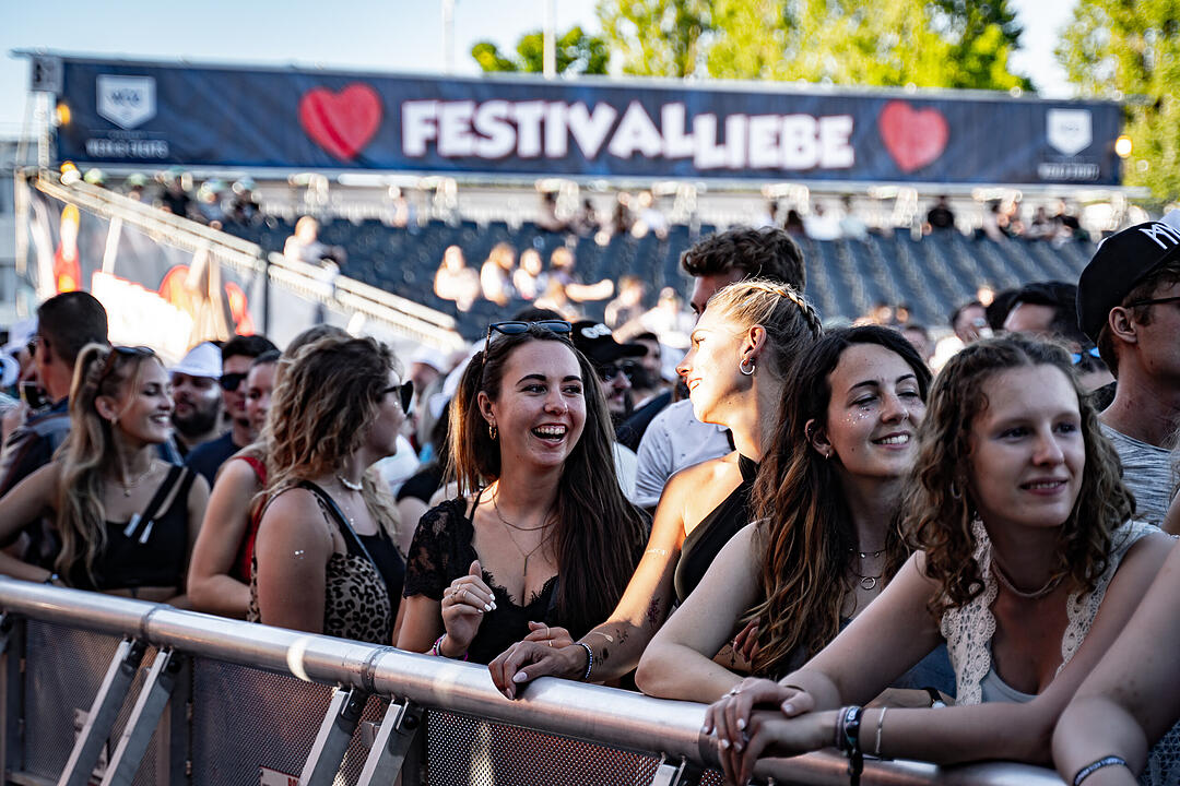 Garlic Land Festival 2022 in Nürnberg: Schrill, verrückt und extravagant.