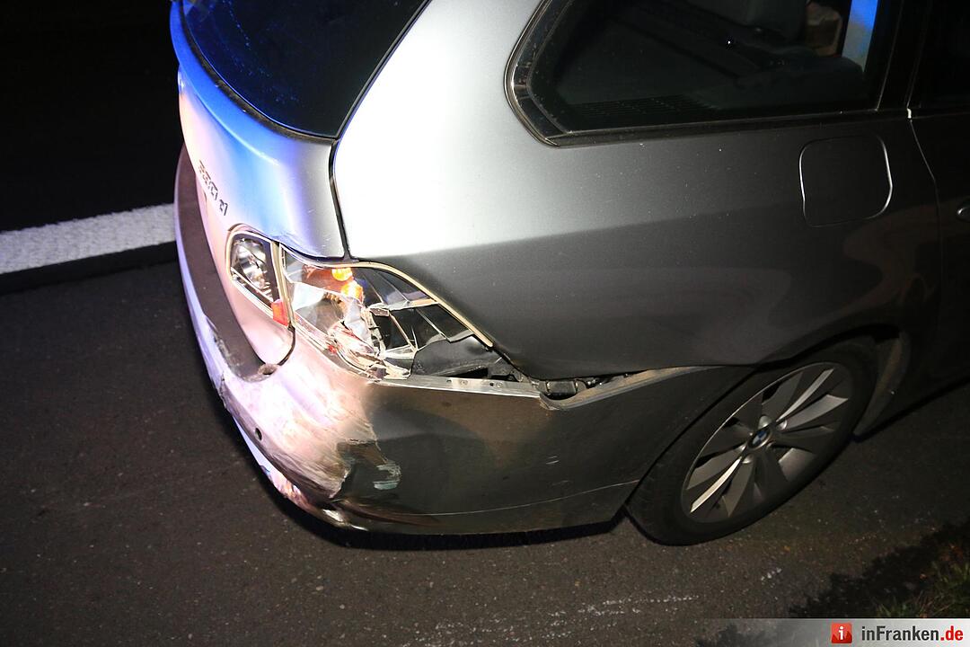 Sessel auf A73 sorgt für Unfall