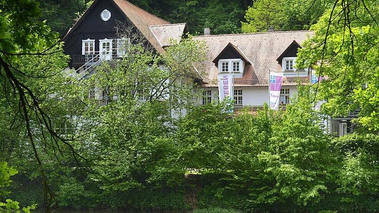 Die Jugendherberge "Wolfsschlucht" im Bamberger Hain wird in Zukunft ein Haus für Kinder und Jugendliche bleiben. Foto: Ronald Rinklef