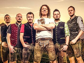 Die Troglauer Buam kommen am 23. April in die H&ouml;chstadter Eishalle.  Foto: PR (Matthias Schwaighofer)