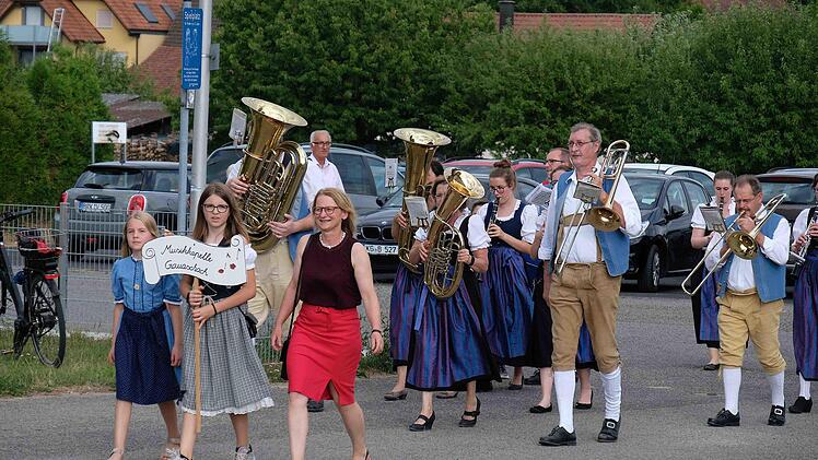 Sternmarsch zum Jubiläum der Diebacher Blaskapelle.Gerd Schaar