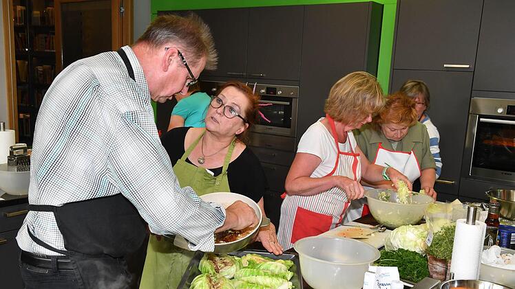 Kochen mit den Gemüsen des Monats - Impressionen vom Kochworkshop im Kulmbacher MupäzFoto: Ronald Rinklef