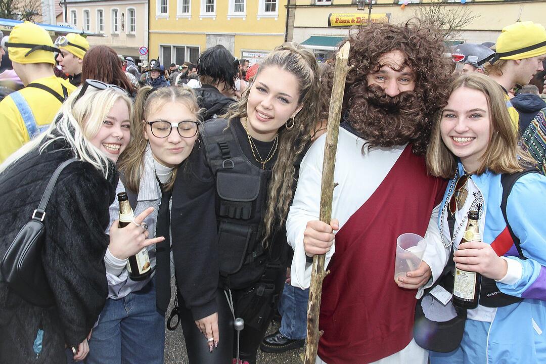 Großer Faschingsumzug  zum Stadtsteinacher Marktplatz