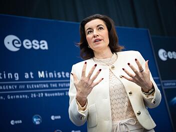 "Ja, sofort": CSU-Politikerin B&auml;r will auf den Mond - und sieht Chance f&uuml;r Wirtschaft