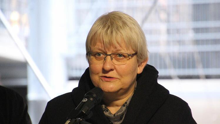 Vizepräsidentin Jutta Michel hielt die Eröffnungsansprache.