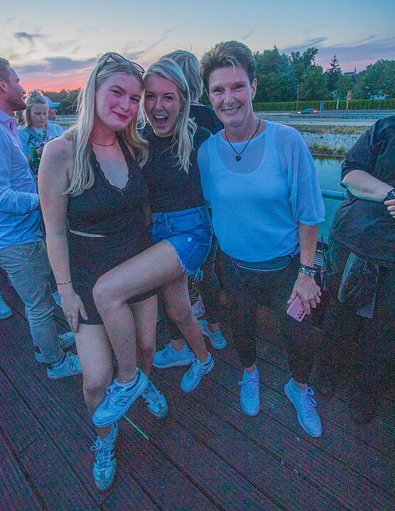 Auf drei Decks wurde richtig gefeiert!