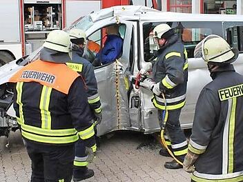 Die neueste Fahrzeuggeneration ist so sicher, dass man Blech und Metall nur schwer beikommt. Alle Fotos: privatDie neueste Fahrzeuggeneration ist so sicher, dass man Blech und Metall nur schwer beikommt. Alle Fotos: privat