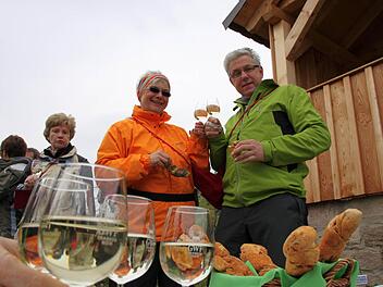 Bewirtung bei einer Weinbergswanderung Foto: Archiv