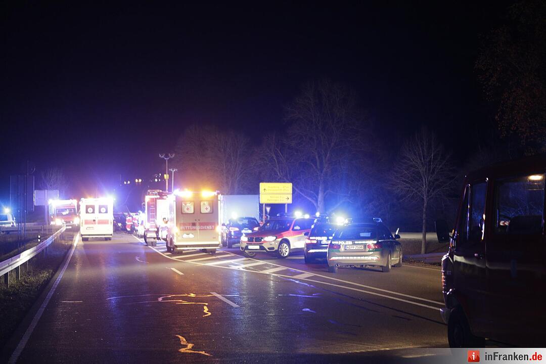 Unfall auf der B2: 80-Jährige in Lebensgefahr