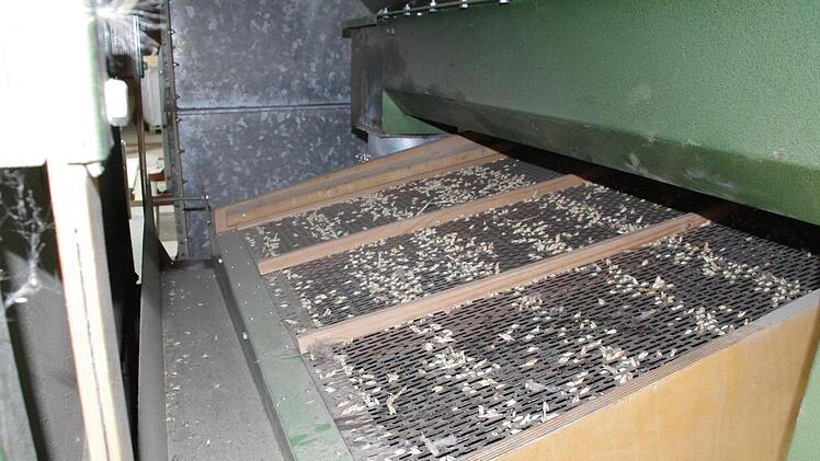 Gutes und Schlechtes am Produkt werden in verschiedenen Stufen getrennt. Foto: Marco Meißner