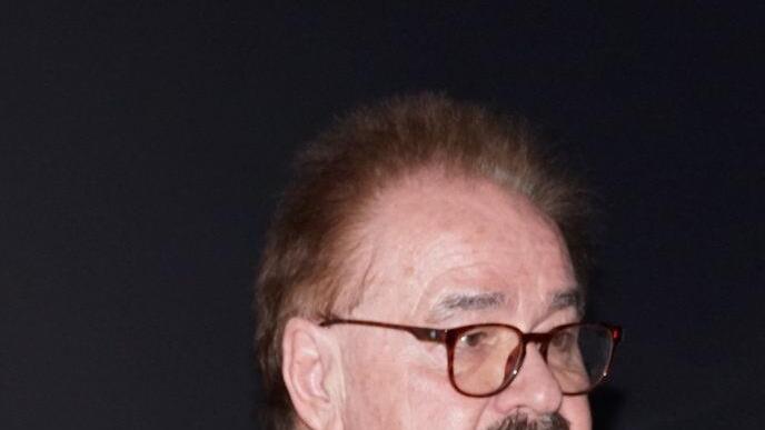 Borcherts "Schischyphusch oder Der Kellner meines Onkels" trug Karl-Heinz Gerhardt ergänzend zur Musik von "tonArt" vor und zog das Publikum in seinen Bann. Foto: Sabine Weinbeer