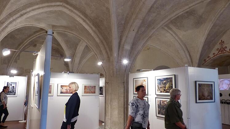 Blick in die Ausstellung in der Kaiserpfalz Foto: Pauline Lindner