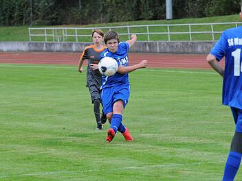 Tom Wehner (vorn) war einer von denen, die der SG Lauter den hohen Sieg gegen die SG Bad Kissingen mit Luca Hemberger (hinten) sicherten. Foto: ssp