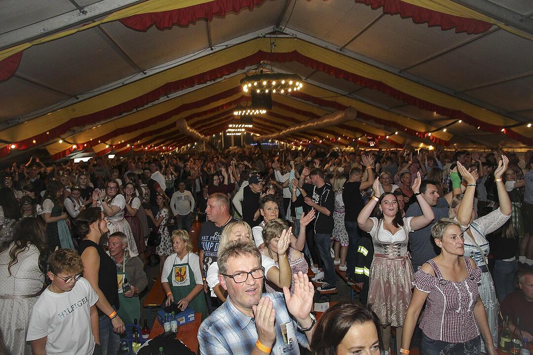 Impressionen von der erstklassigen Stimmung!