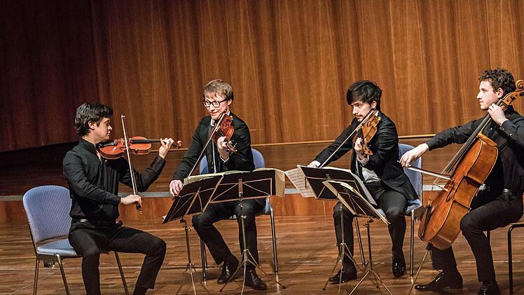 Das junge Quatuor van Kuijk begeisterte seine Zuhörer im Kongresshaus mit Werken von Mozart, Schumann und Debussy. Foto: Jochen Berger