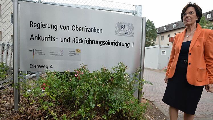 Bayerns Sozialministerium hob im September 2015 die Ankunfts- und Rückführungseinrichtung in Bamberg aus der Taufe. Nun arbeitet das Zentrum für beschleunigte Asylverfahren unter neuen Rahmenbedingungen weiter - allerdings bleibt unklar, woher die Flüchtlinge kommen.  Foto: Rinklef