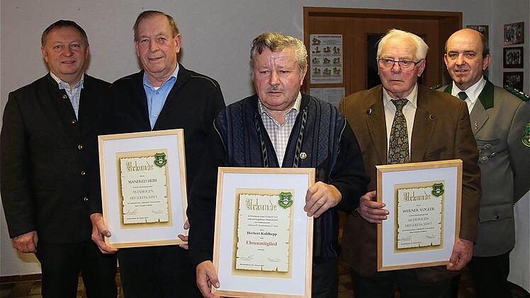 Von links: Thomas Bold, Manfred Heim, Herbert Kohlhepp, Werner Vogler, Armin Hahn. Fotos: Schaar