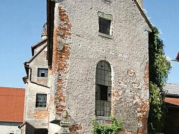 Das alte Brauhaus in Untersteinbach: Es wurde umgebaut und energetisch saniert und ist eine Station der Energietour.  Foto: Sabine Weinbeer