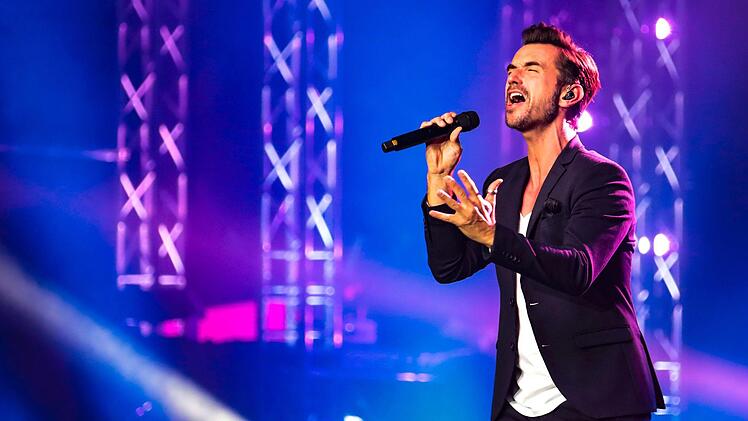 Gut gelaunt pr&auml;sentierte sich Florian Silbereisen mit dem "Gro&szlig;en Schlagerfest" in Bamberg. Foto: Matthias Hoch