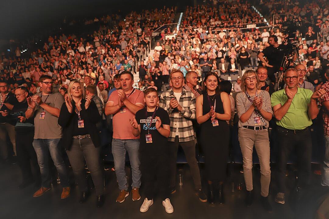 Melissa Naschenweng live in Hof - Wir haben die besten Bilder vom Konzert!