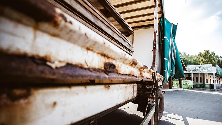 Der Aufbau beim Freischießen läuft. Foto: Marian Hamacher