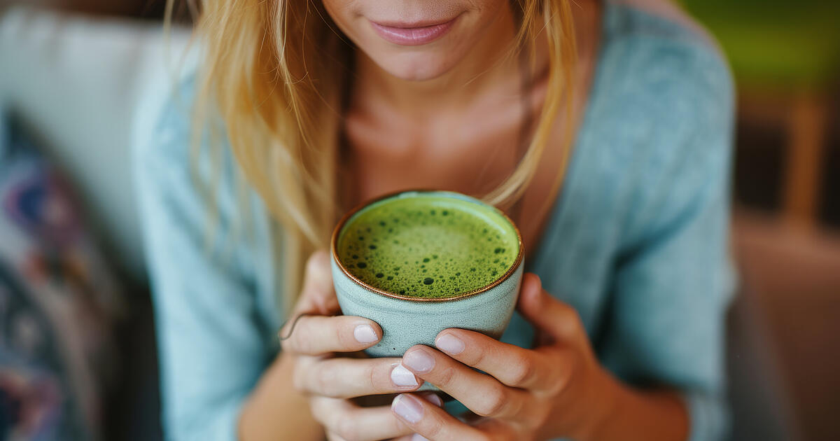 Matcha tea instead of coffee: How healthy is green tea and is it a ...