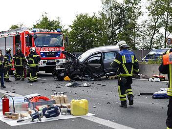 Verletzte bei Geisterfahrer-Unfall bei F&uuml;rth