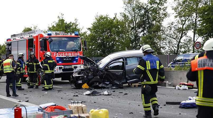 Verletzte bei Geisterfahrer-Unfall bei F&uuml;rth