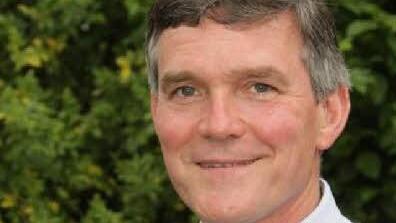 In Volkach gewinnt Amtsinhaber Peter Kornell (FWG ). Er setzte sich bei der Stichwahl gegen Fred Mahler (BL) durch. Fotos: privat