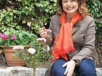 Ljubka zu Guttenberg ist auch eine leidenschaftliche Gärtnerin und liebt es, Rosen zu pflanzen. Foto: Sonny Adam