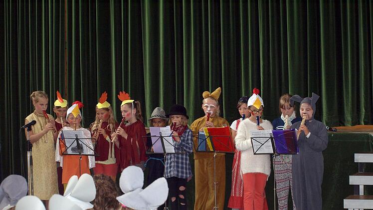 Die Flötengruppe spielte "Willkommen liebe Leut". Foto: Susanne Deuerling