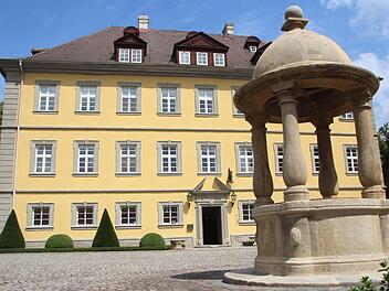 Der Schlosshof in Hafenpreppach wird am Sonntag, 1. September, erstmals Schauplatz einer musikalischen Soiree sein. Zu Gast ist das Bläseroktett der Staatskapelle Berlin. Foto: Eckehard Kiesewetter