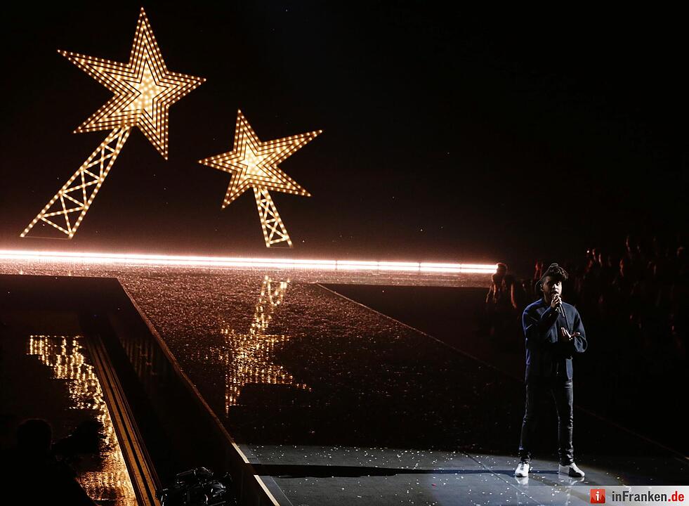 Victoria's Secret Fashion Show Runway 2015