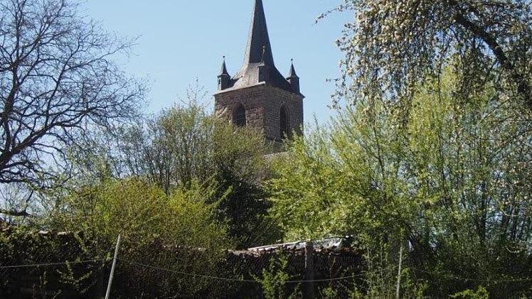 Wie die Idylle Schirnaidler Straße nach der Bebauung aussehen wird, darüber wird in der Gemeinde Eggolsheim auch nach dem Bürgerentscheid vom 17. Mai gestritten.  Foto: Archiv/FT
