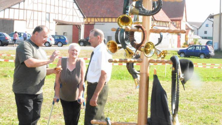 In Birkach wurde am Sonntag das 60-jährige Bestehen der Jagdhornbläser Haßberge gefeiert. Foto: Schmidt