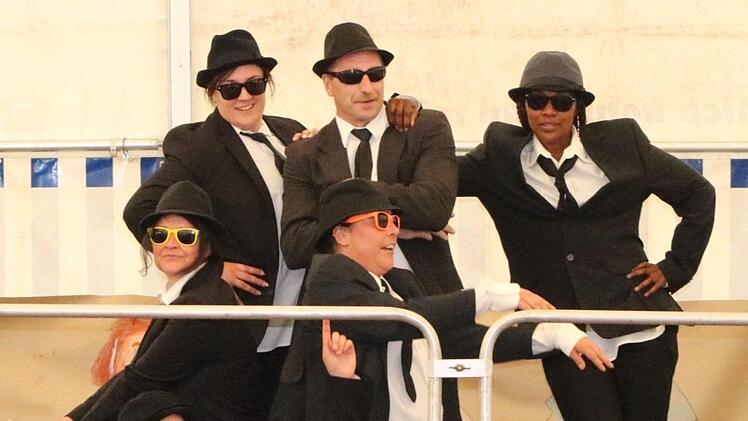 Die Erzieher erhielten für ihren Sketch besonderen Beifall.