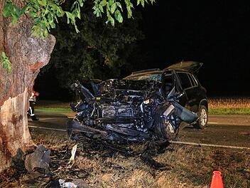 Bei einem t&ouml;dlichen Verkehrsunfall im Landkreis Bamberg ist ein Mann ums Leben gekommen. Foto: News5/Merzbach