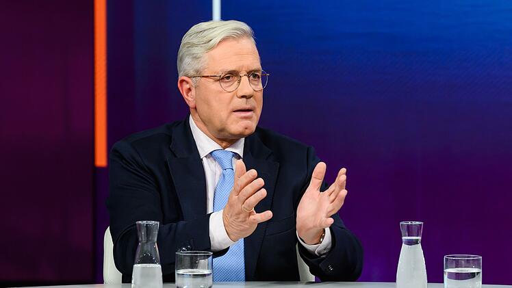 Norbert R&ouml;ttgen von der CDU redete sich bei Maybrit Illner in Rage.