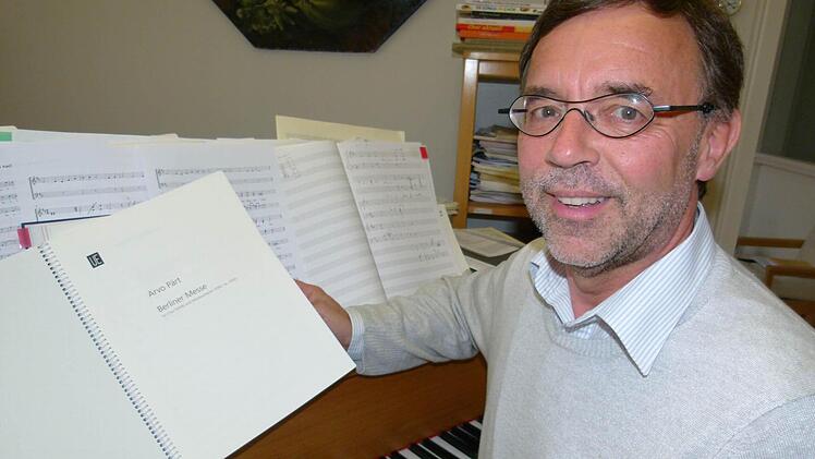 Domkapellmeister Werner Pees hat die pfingstliche Liturgie im Dom musikalisch vorbereitet. Foto: Maropn Krüger-Hundrup
