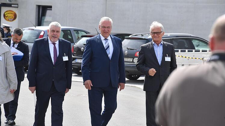 Impressionen vom Spatenstich am Montag.Ronald Rinklef