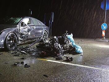 Motorradfahrer stirbt bei Unfall auf B35 im Kreis Ansbach - Biker im Winter unterwegs