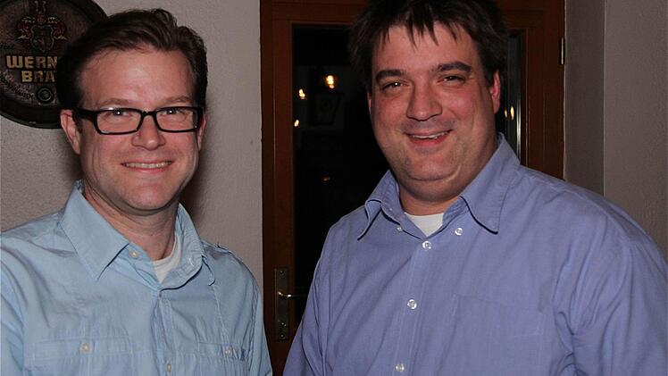 Führungswechsel (von links): Norbert Schaub übernahm von Martin Steinel das Amt des Vorsitzenden der Hammelburger SPD. Bei der Mitgliederversammlung erhielt er einmütige Zustimmung. Foto: Gerd Schaar