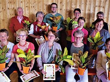 In Theisenort wurden in der Gruppe II 14 Teilnehmer durch den Gartenbaukreisverband Kronach ausgezeichnet.