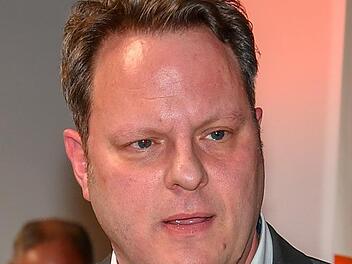 Mit 15:14 Stimmen wurde der Wunsch von OB Ingo Lehrmann abgelehnt.
